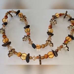 VTG WOOD & PLASTIC BEAD NECKLACE